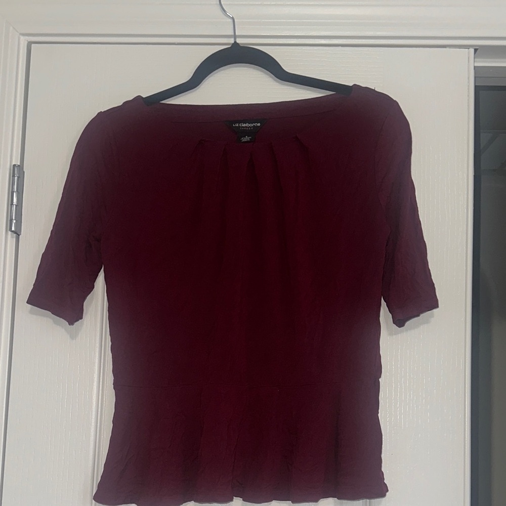 Liz Claiborne Deep Red Short Sleeve Top Size Small